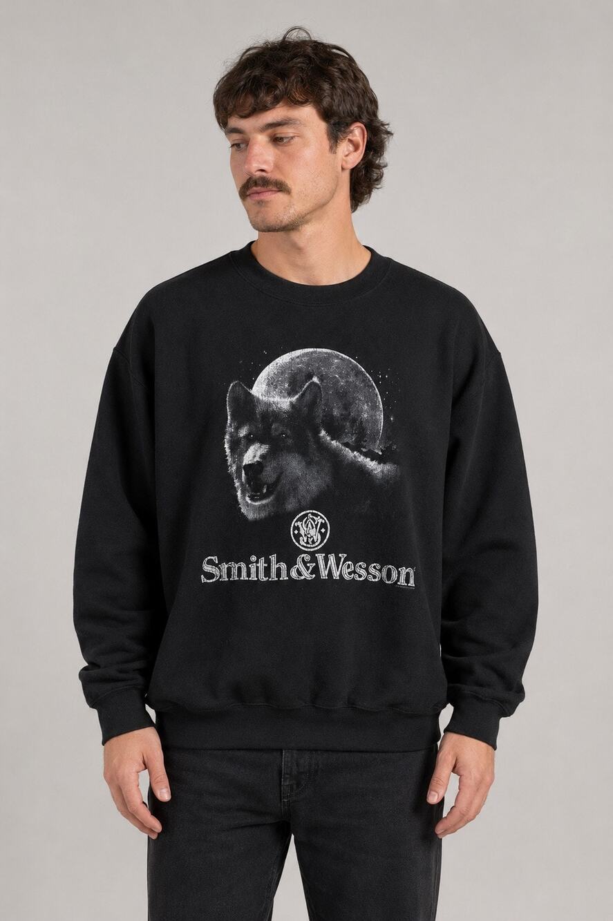 Vintage Y2K Smith & Wesson Wolf Moon Graphic Sweatshirt Black Large